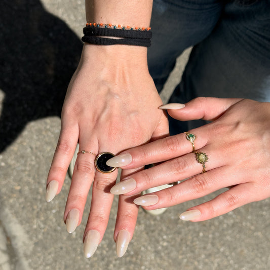press-on-nails. ongles prêts à poser