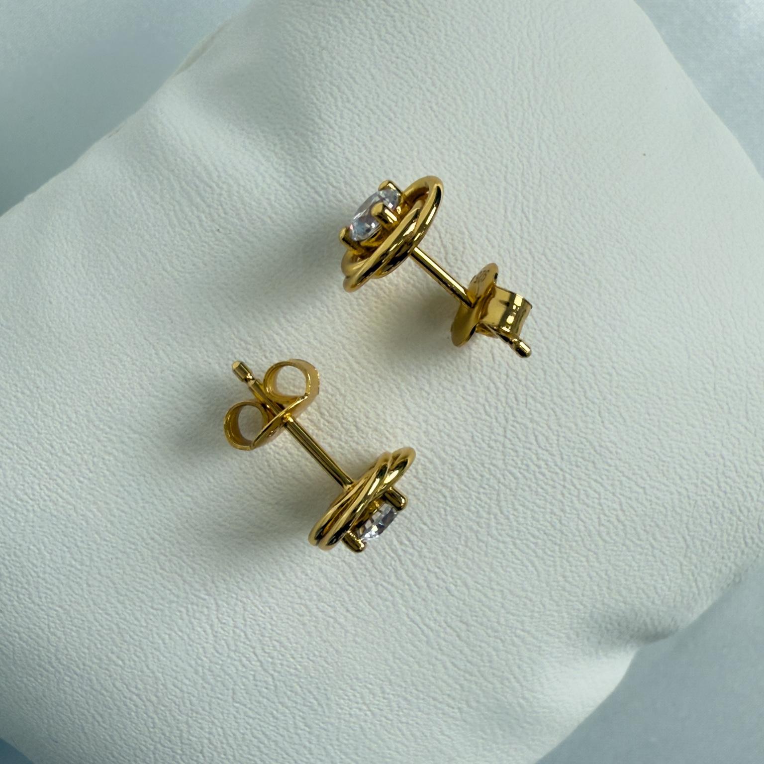 bijou femme en acier inoxydable. boucles d'oreilles