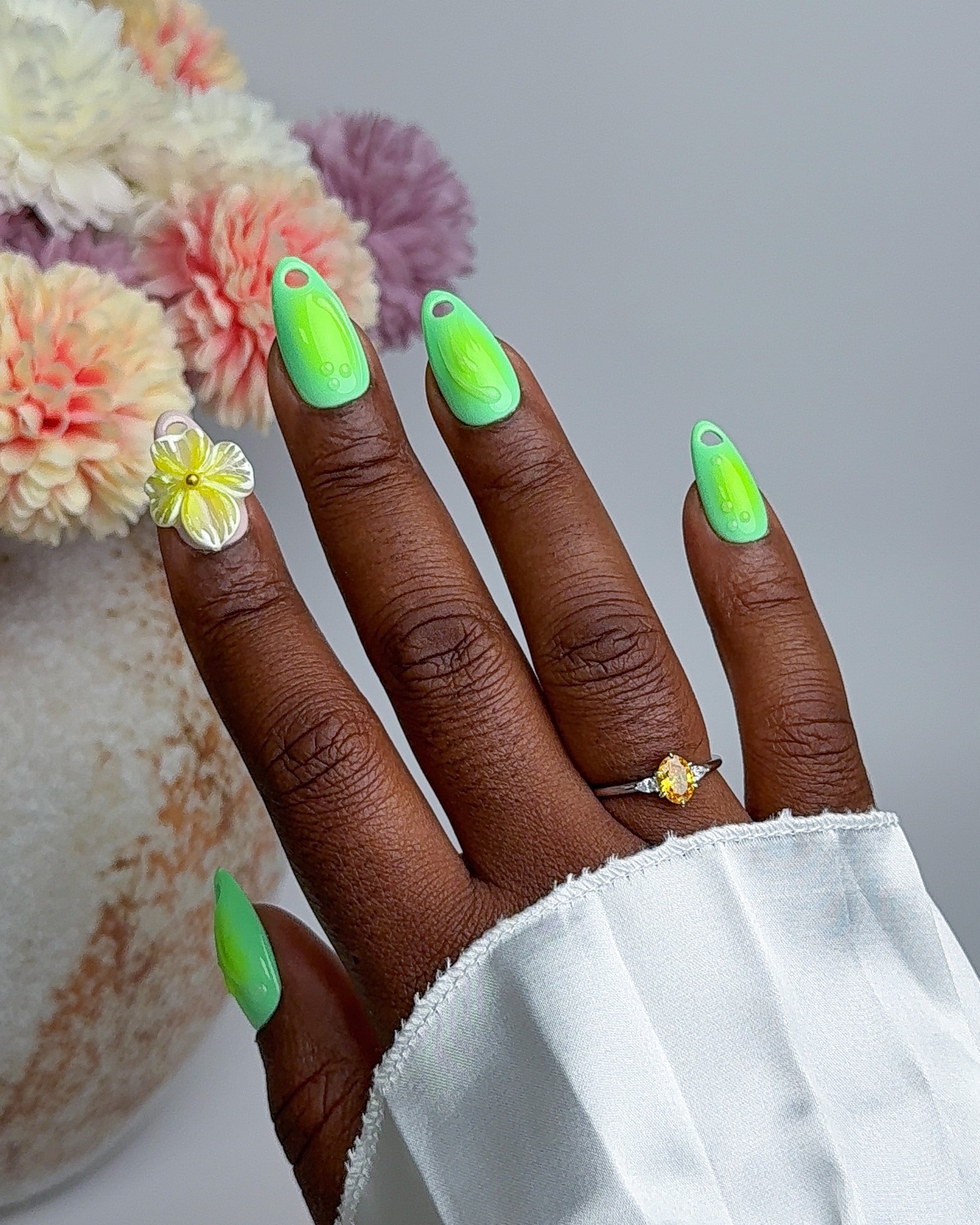 press on nails reutilisables, faits main. ongles qualité salon