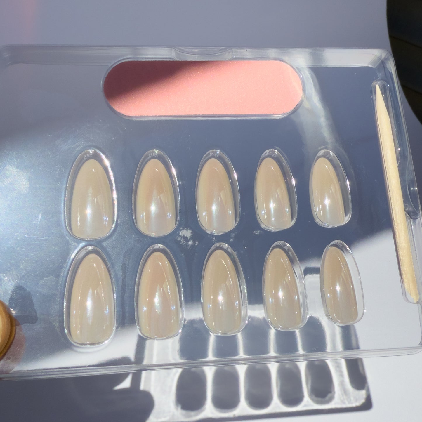 ongles prêt à l'emploi ongles amande