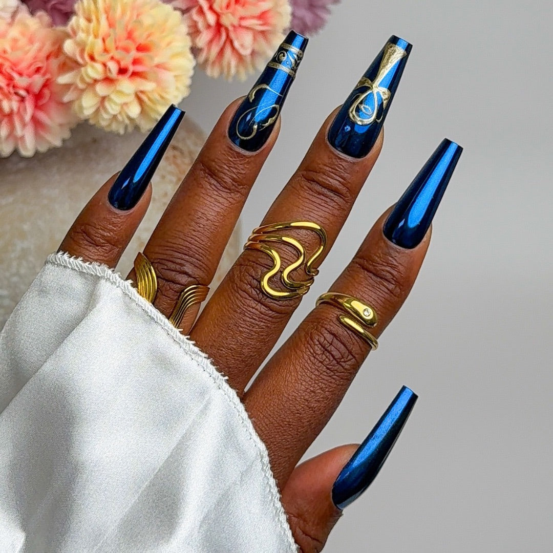 press on nails faits main. faux ongles réutilisables