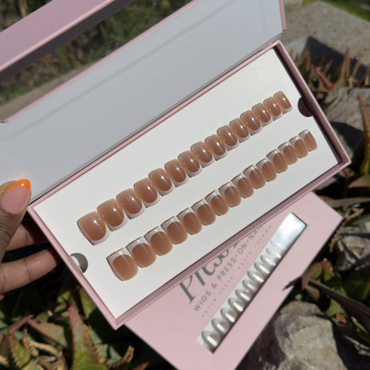 Faux ongles jade carré court French 