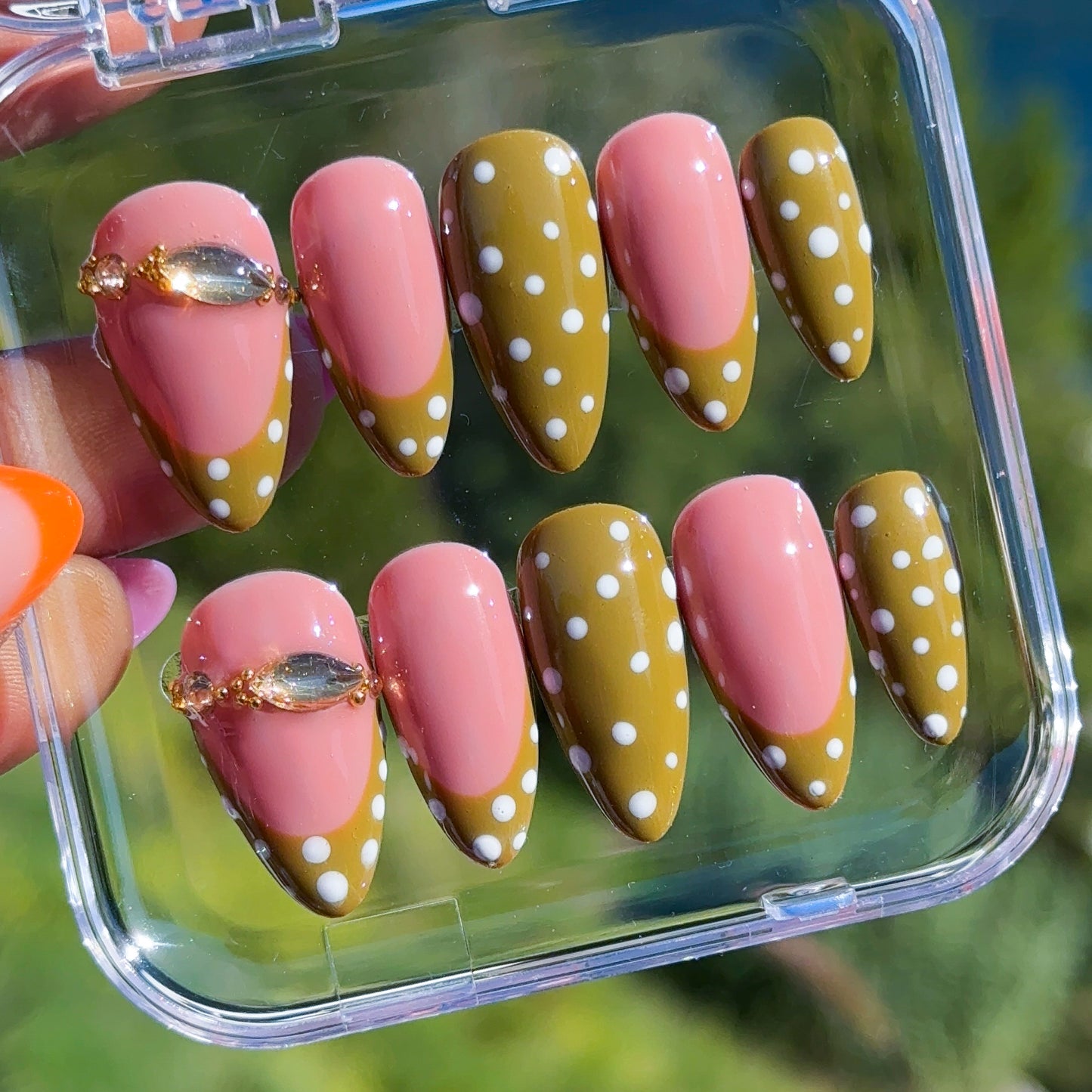 Rétro Olive Press on nails