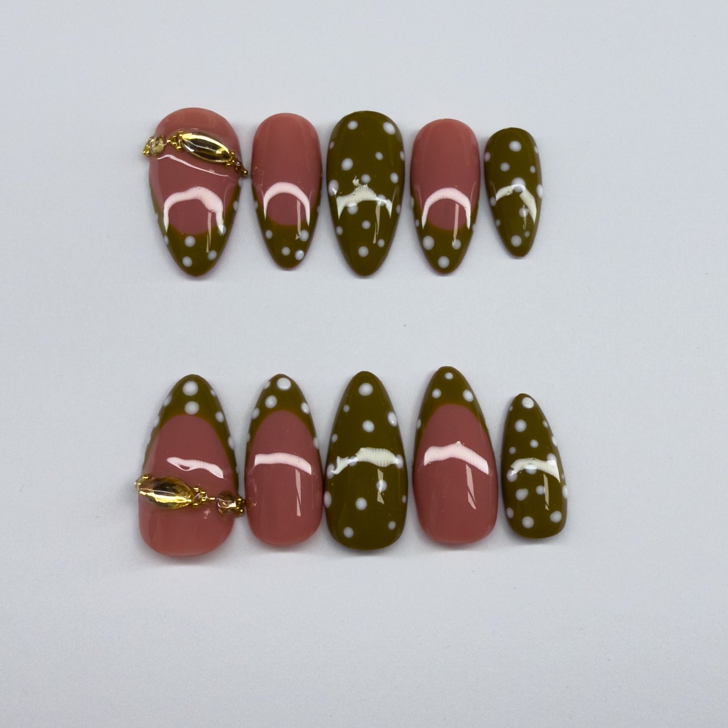 Rétro Olive Press on nails