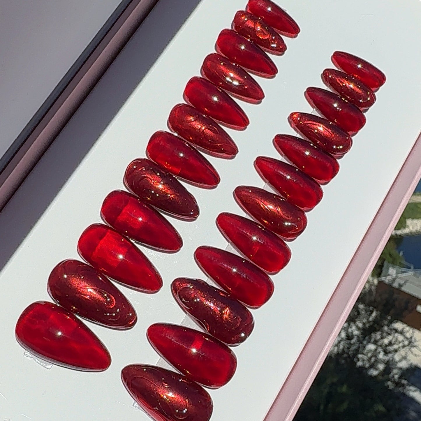 Ruby Glow Press on nails